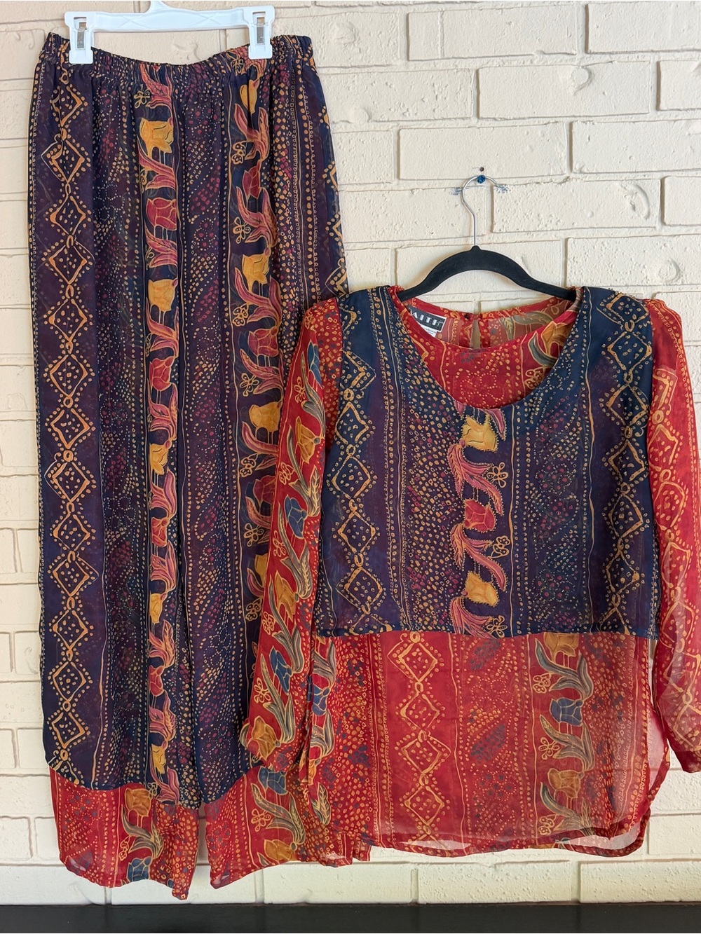 Vintage 80s Women Blouse Pants Set Beaded Flowy Outfit XS / S Boho Autumn Fall
